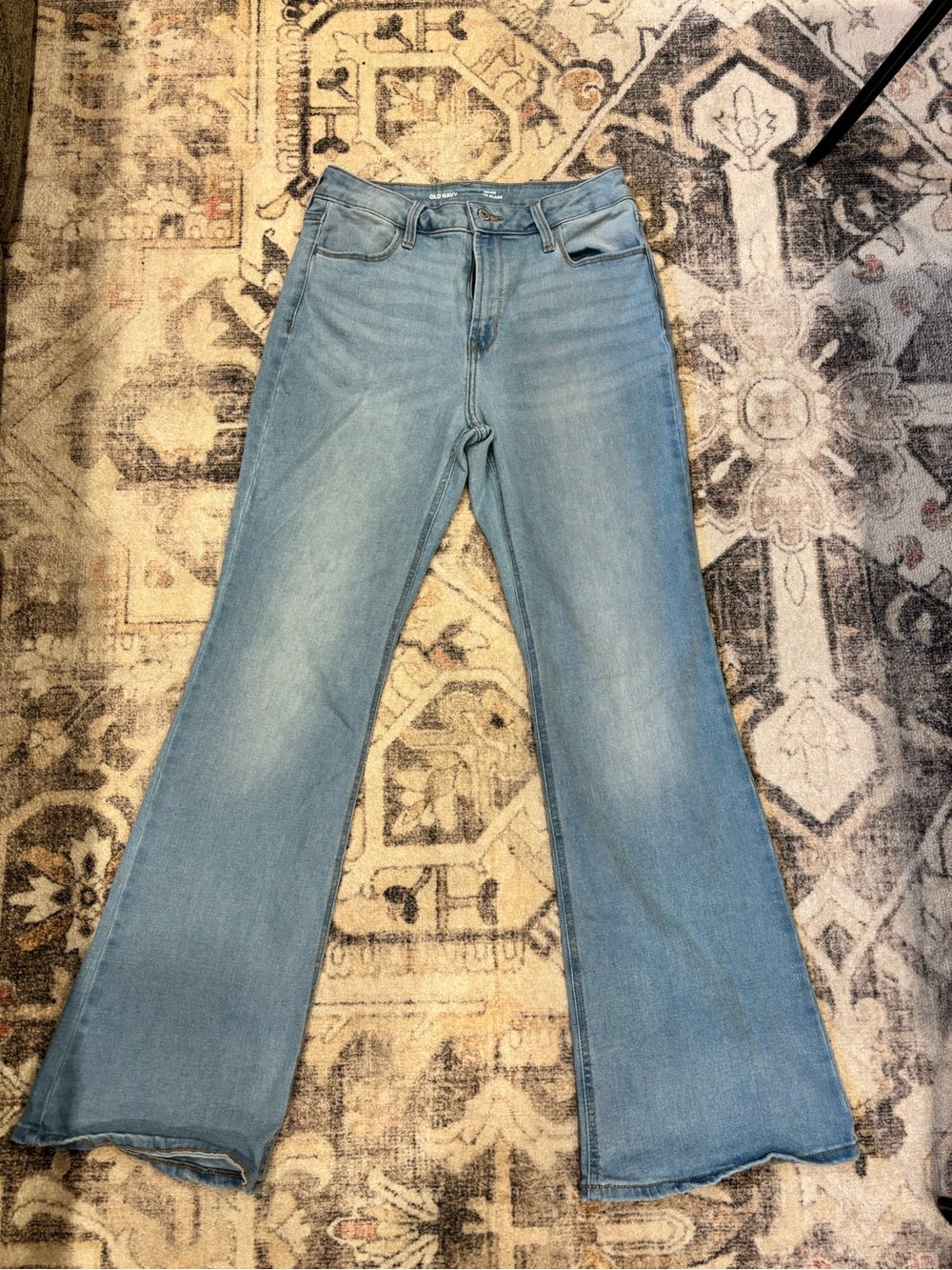 Old Navy Light Blue Women’s High-Rise WOW Flare Jeans